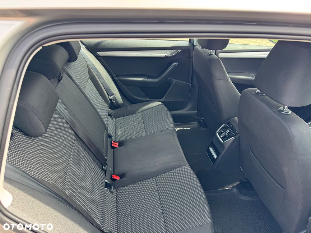 Skoda Octavia 1.2 TSI Elegance - 7