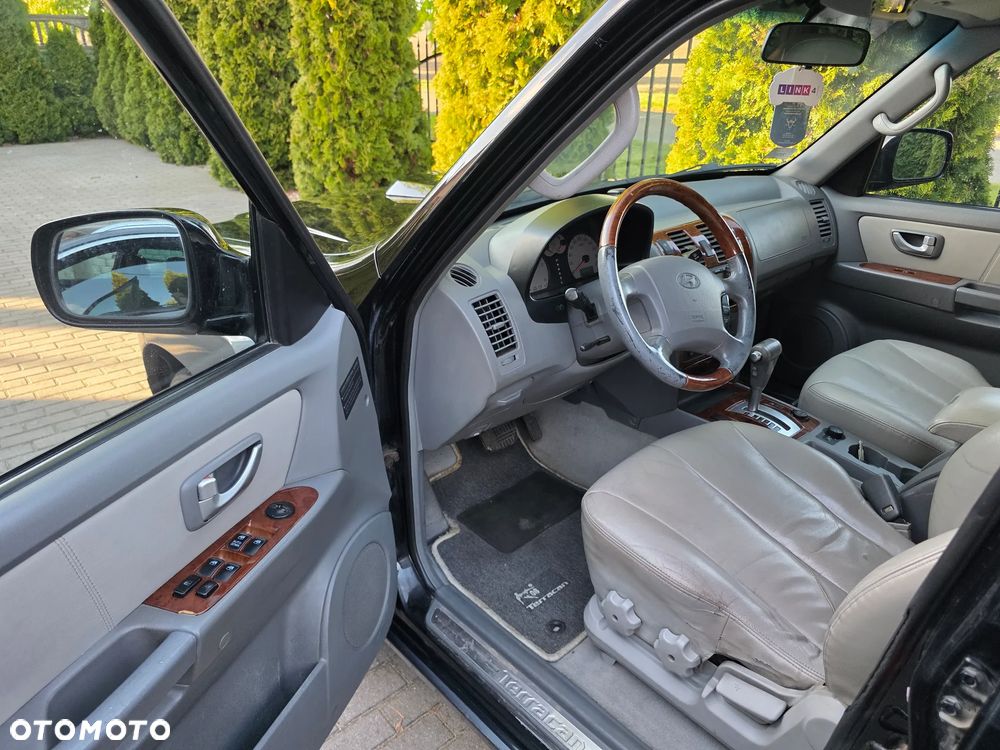 Hyundai Terracan - 8