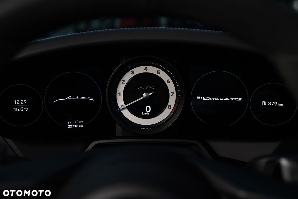 Porsche 911 Carrera 4 GTS - 20