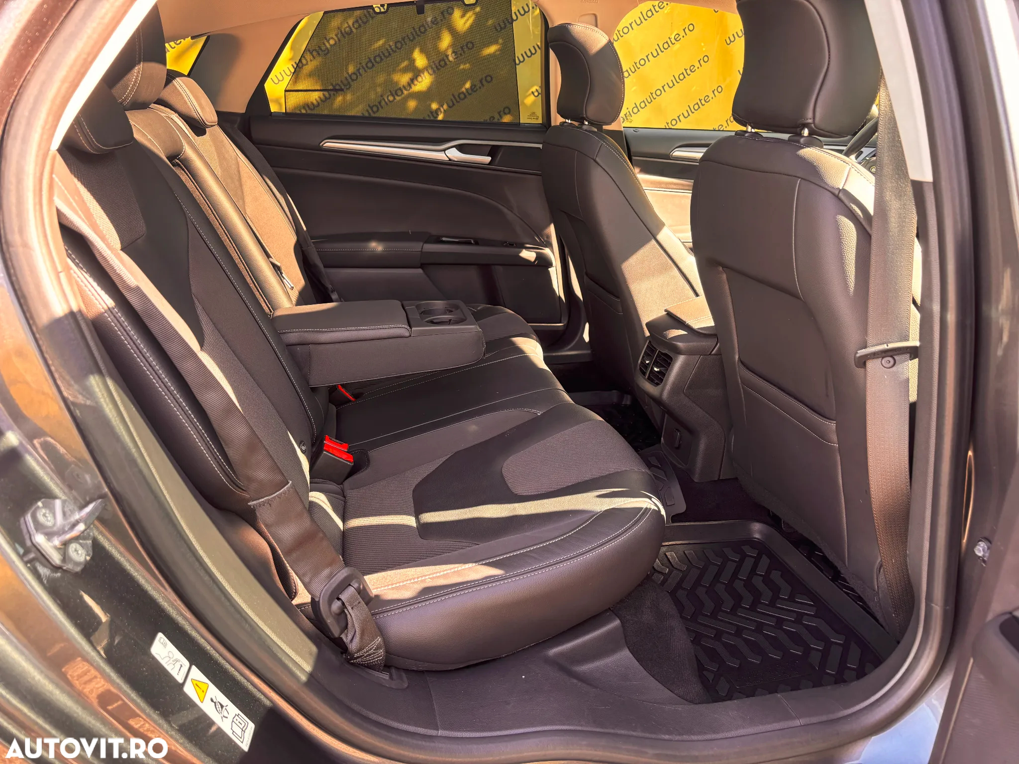 Ford Mondeo 2.0 TDCi Powershift Titanium - 32