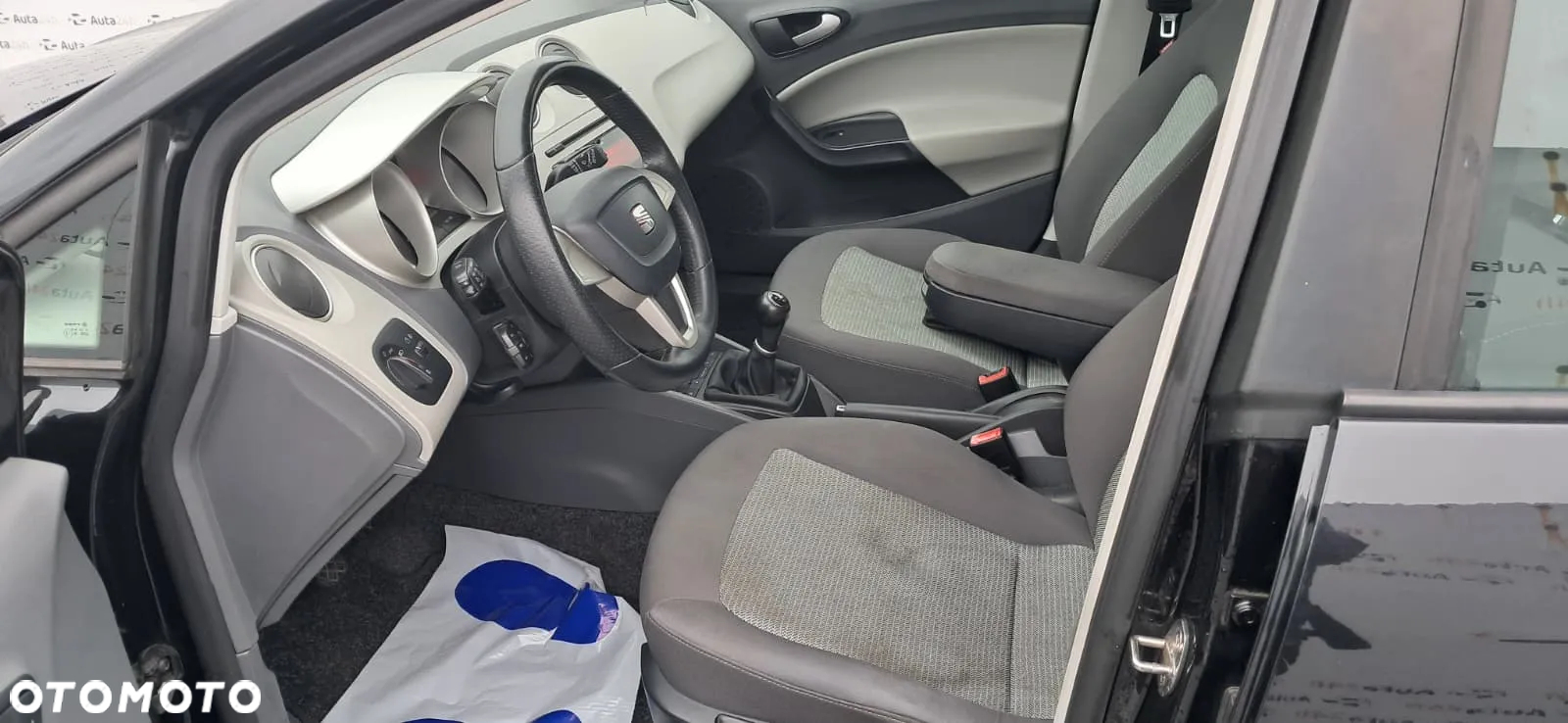 Seat Ibiza 1.4 16V Entry - 8