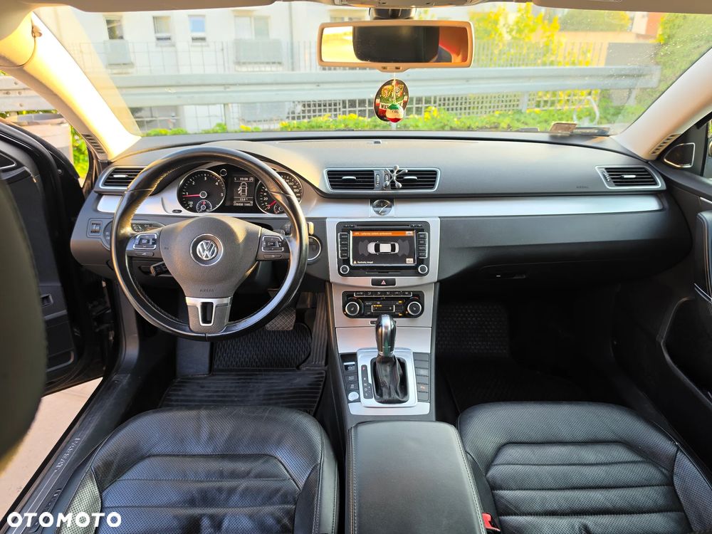 Volkswagen Passat 2.0 TDI Highline DSG - 14