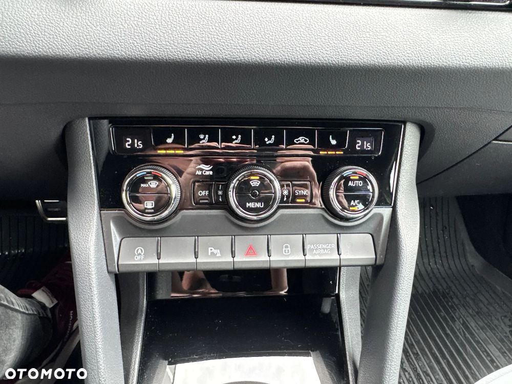 Skoda Karoq 1.5 TSI ACT Sportline DSG - 22
