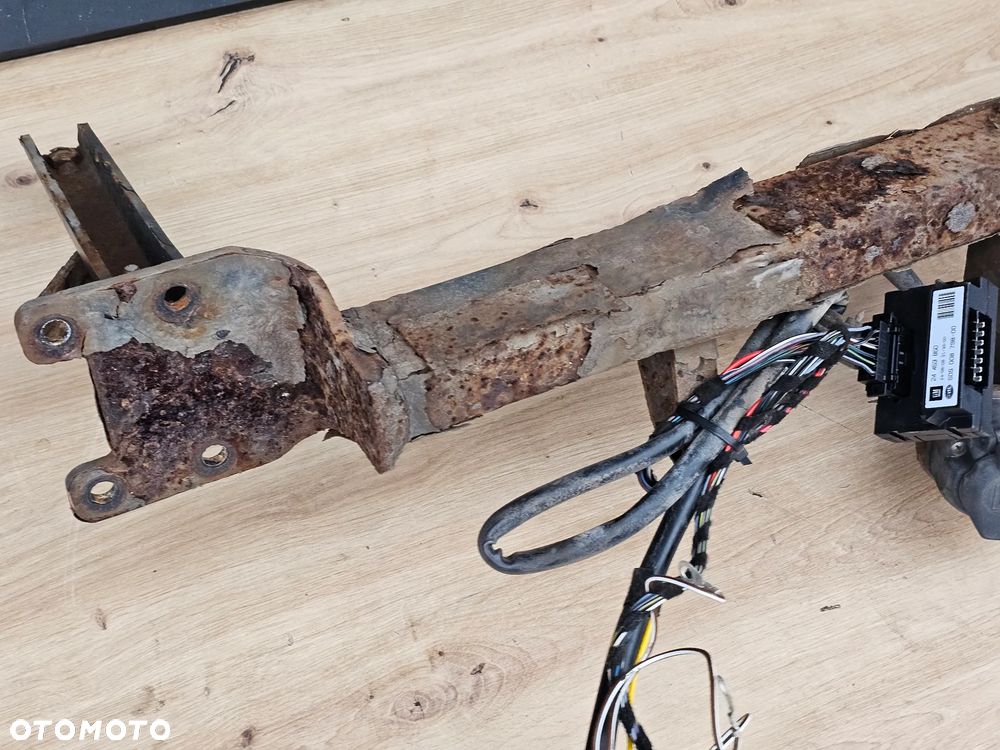 HAK HOLOWNICZY WIĄZKA GNIAZDO 13 PIN MODUŁ OPEL ASTRA H KOMBI - 9