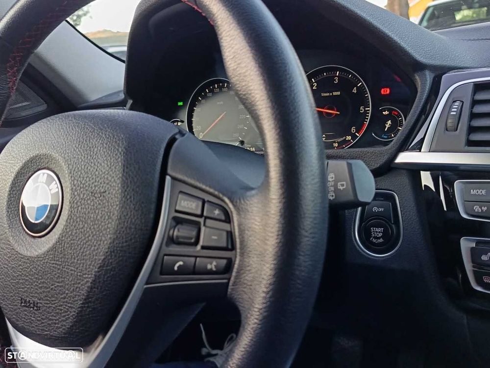 BMW 318 d Line Sport - 16