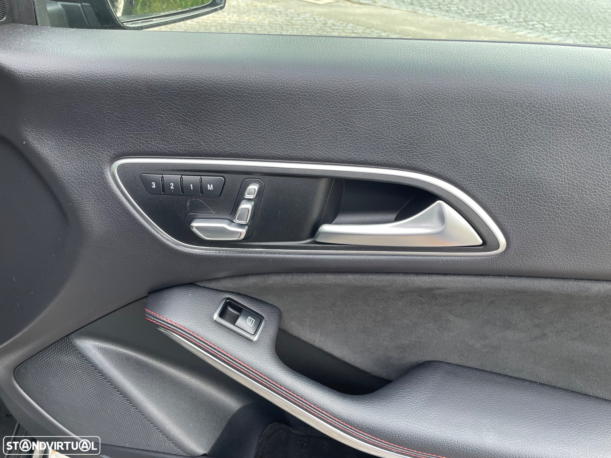 Mercedes-Benz CLA 180 d Shooting Brake AMG Line Aut. - 35