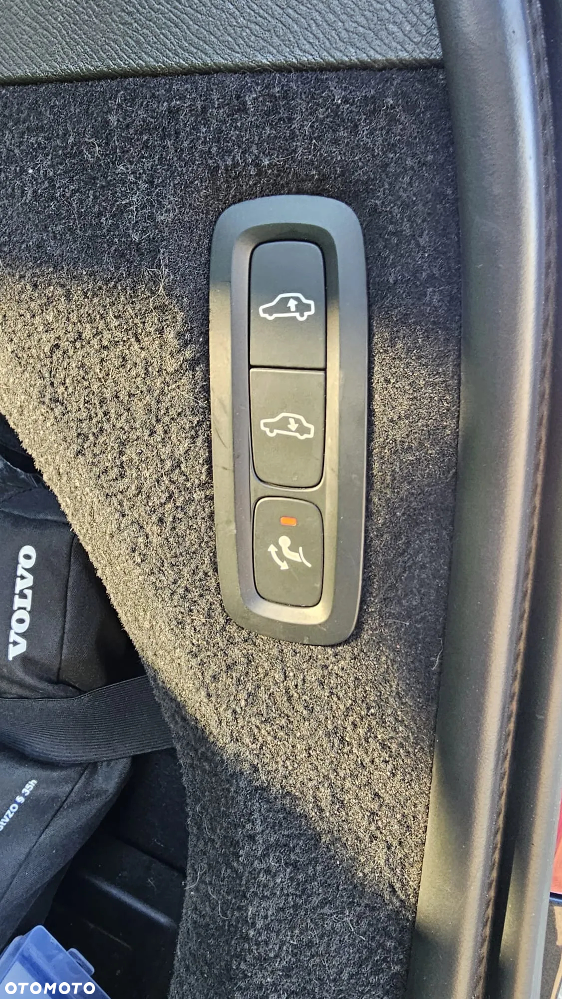 Volvo XC 90 T8 AWD Plug-In Hybrid R-Design 7os - 29