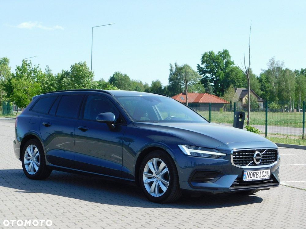 Volvo V60 B3 B Essential - 6