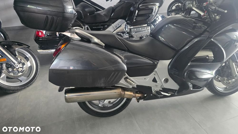 Honda ST - 24