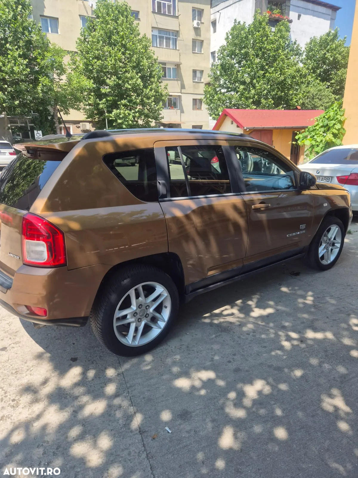 Jeep Compass - 2