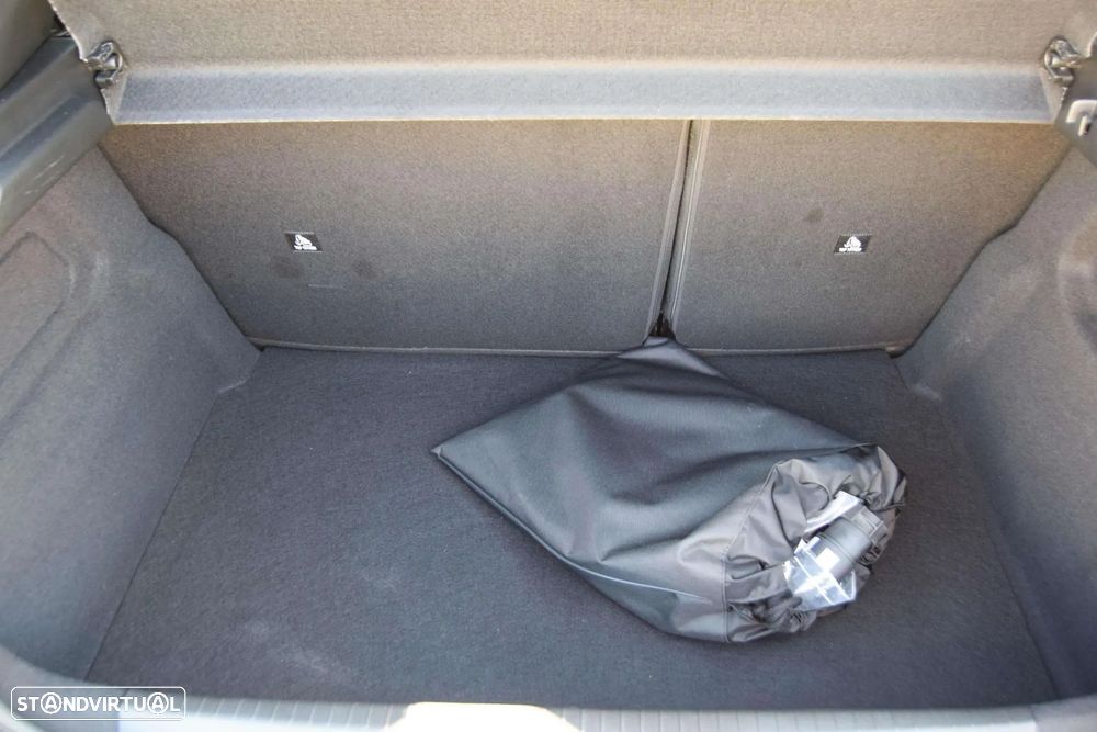 Peugeot e-208 51 kWh Allure - 35