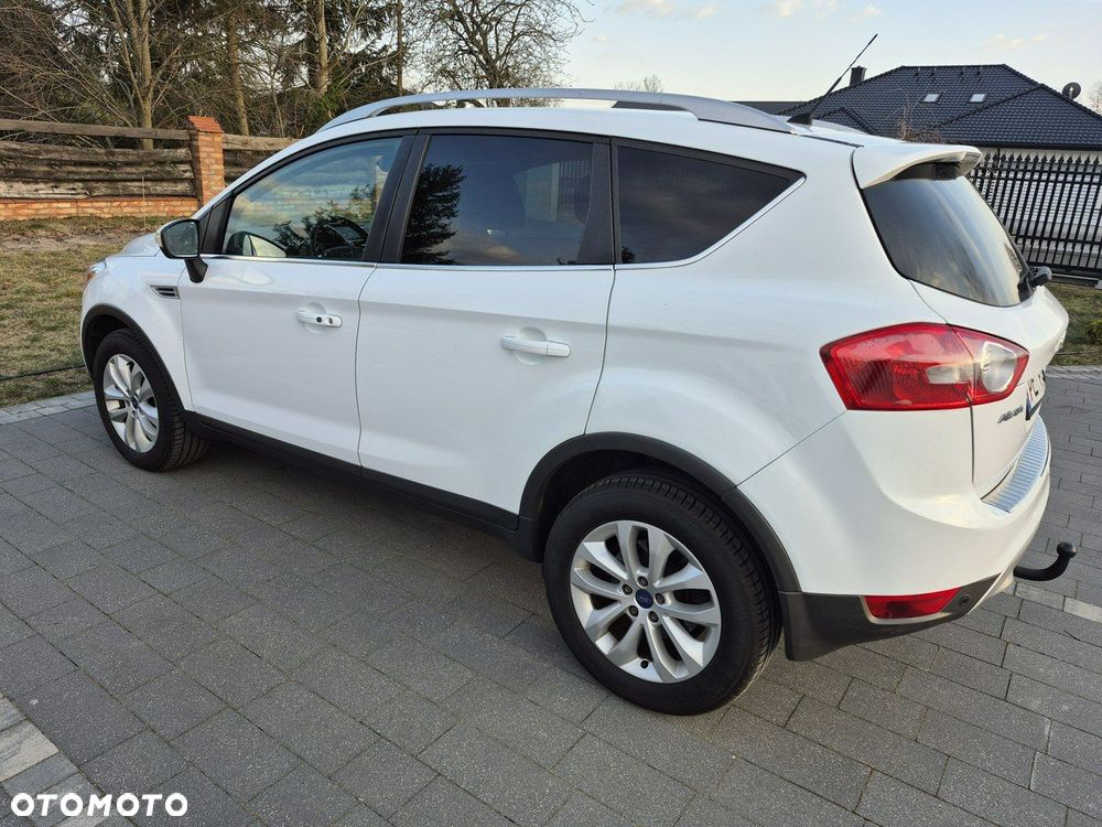 Ford Kuga - 2