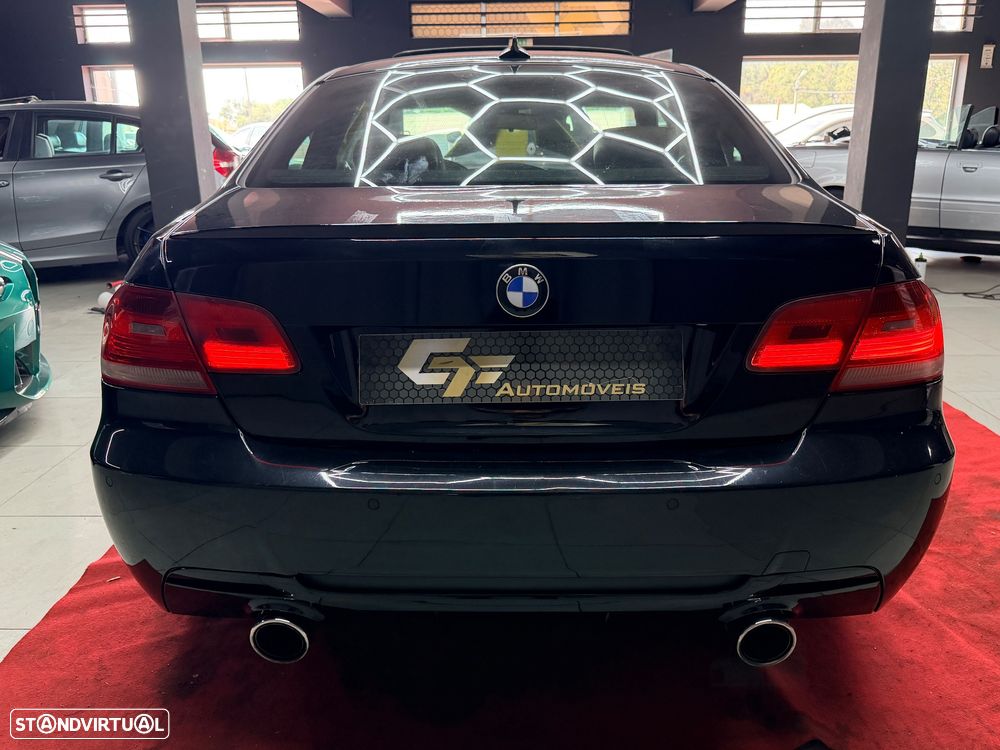 BMW 320 d Coupe - 13