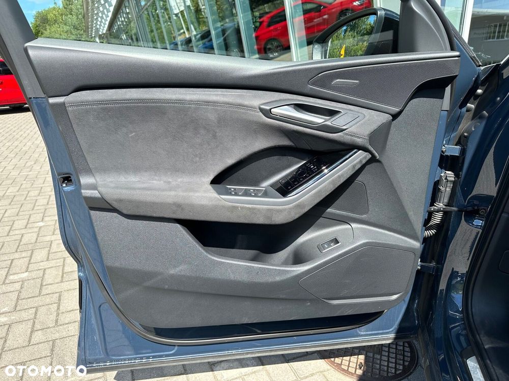 Audi Q6 e-tron - 12