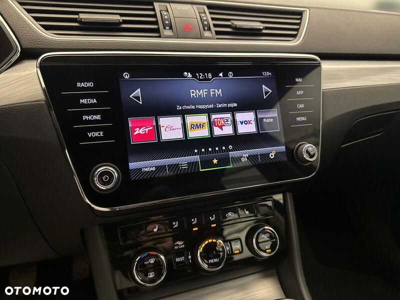 Skoda Superb 2.0 TDI SCR Ambition - 15