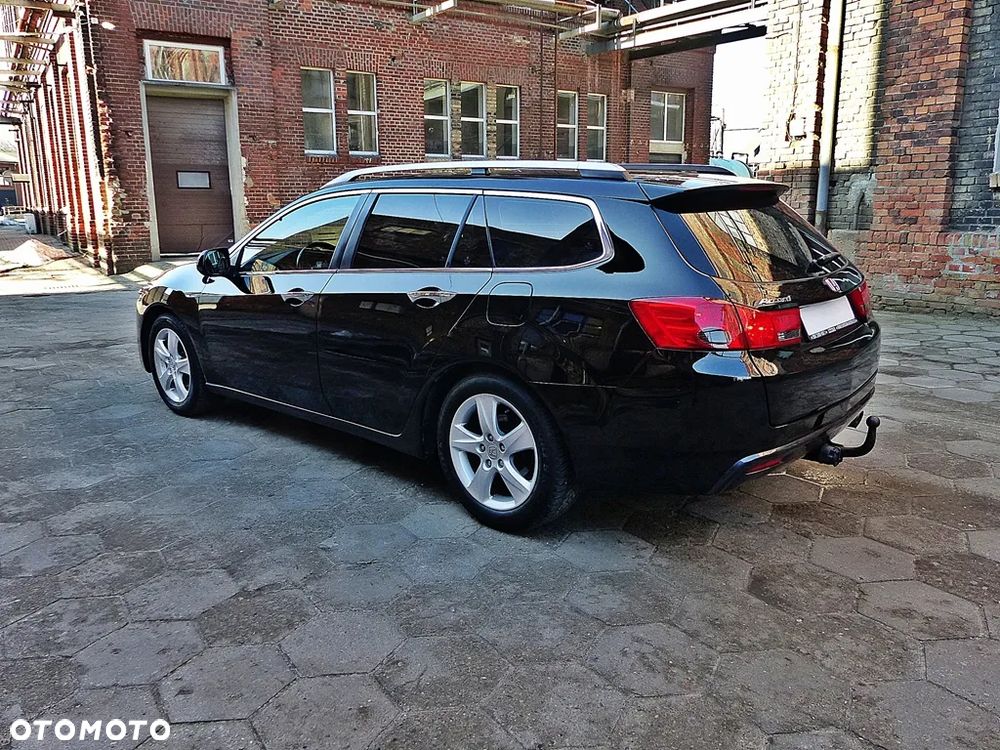 Honda Accord 2.0 Executive - 12