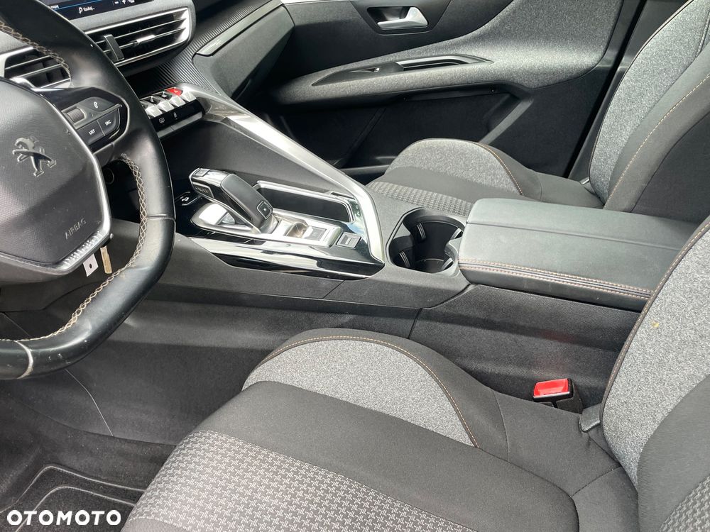 Peugeot 3008 BlueHDi 130 Stop & Start EAT8 Allure - 19