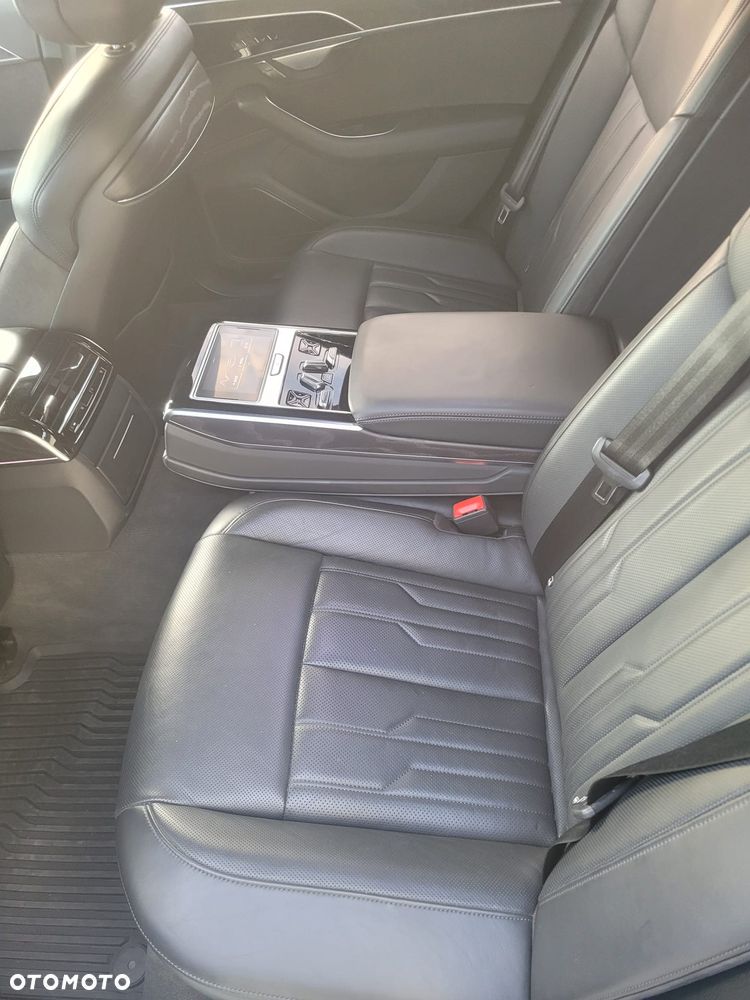 Audi A8 55 TFSI mHEV Quattro Tiptr - 3