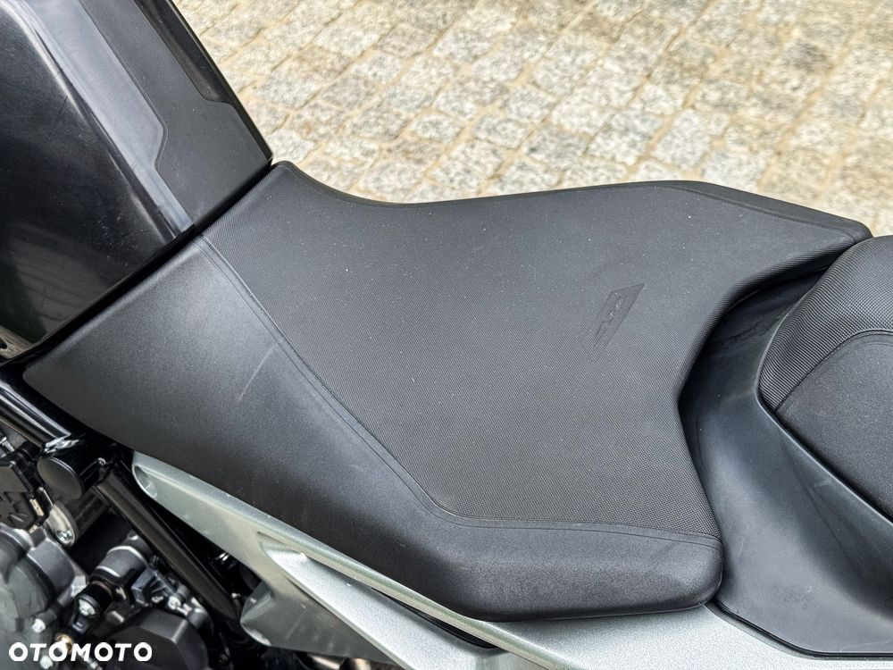 KTM Duke 790 - 15