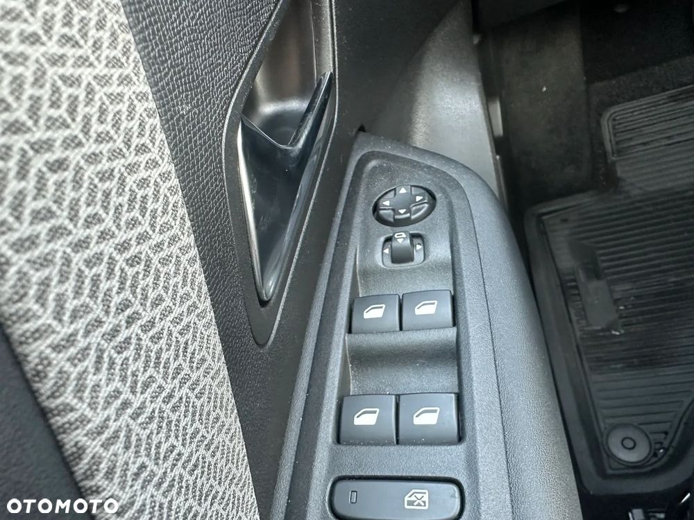 Citroën C4 1.2 mHEV Max eDCT6 - 13