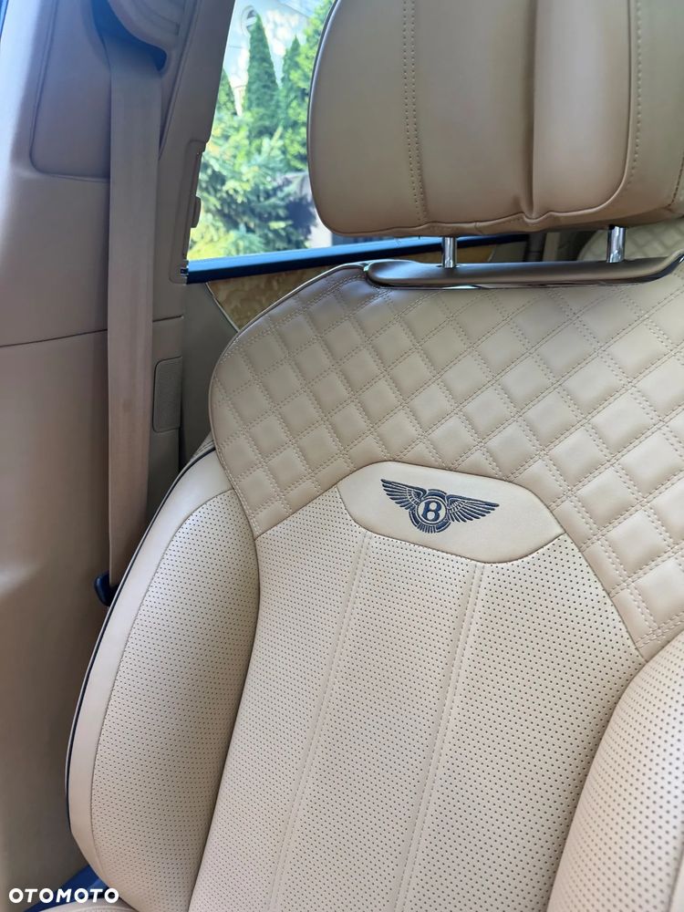 Bentley Bentayga V8 - 20
