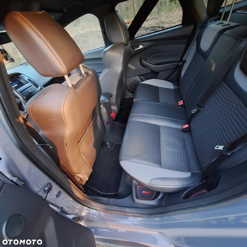 Ford Focus 2.0 TDCi ST-2 - 7