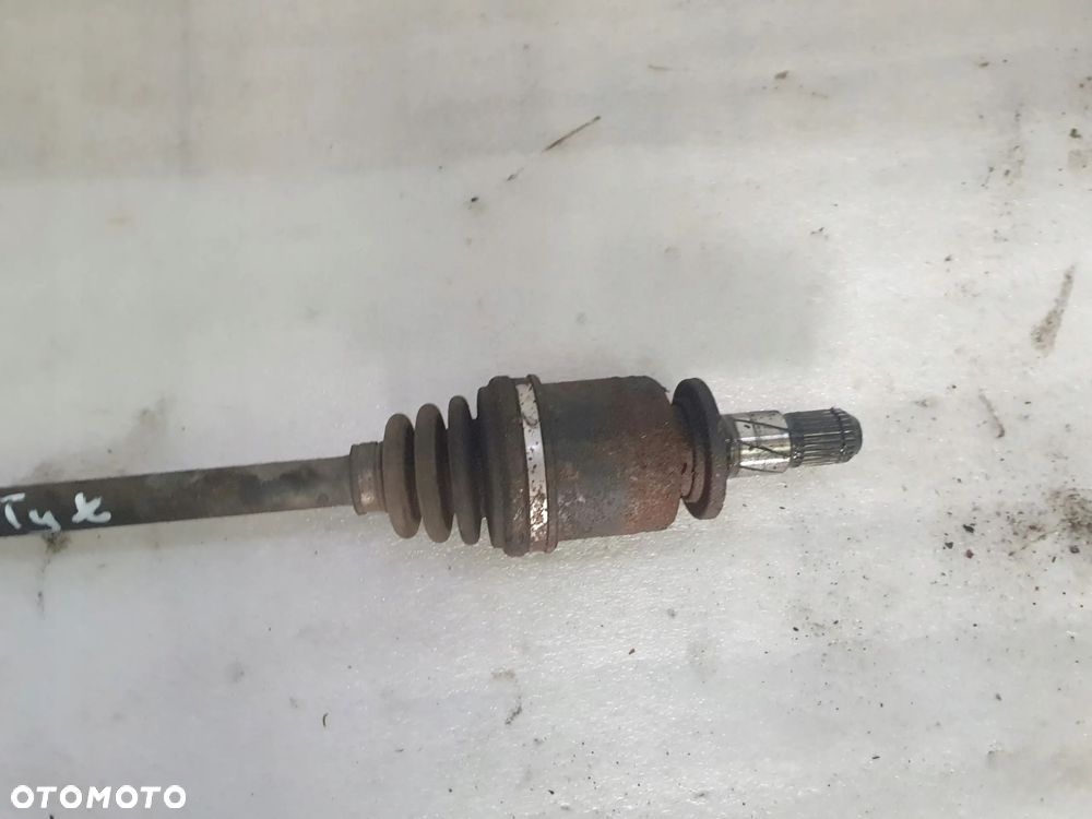 SUBARU LEGACY IV 2.0D PÓŁOŚ TYŁ - 4