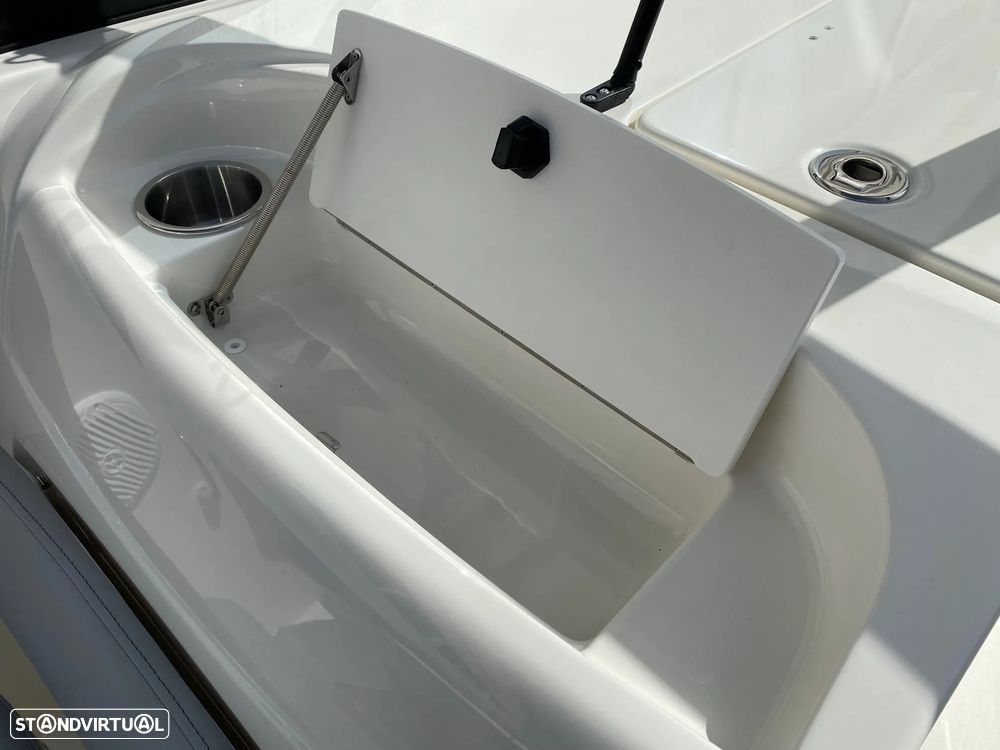 Bayliner VR6 OB - 21
