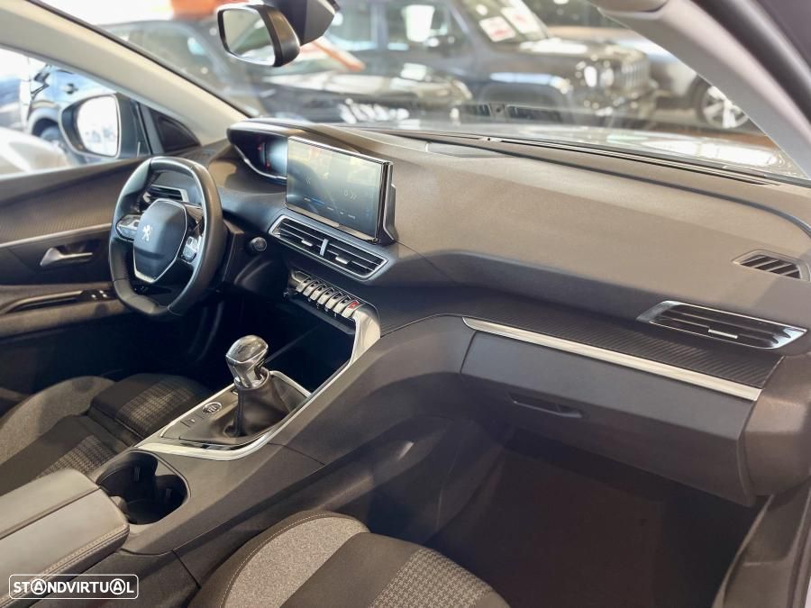 Peugeot 3008 1.2 PureTech Active Pack - 29