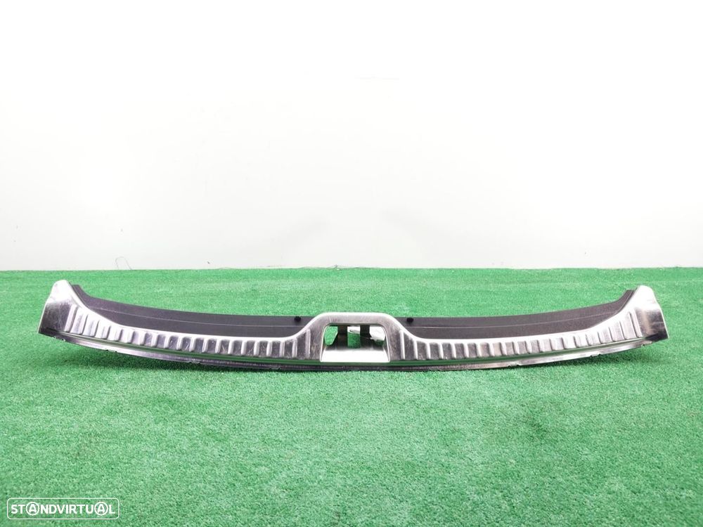 EMBELIZADOR VOLVO XC60 - 1