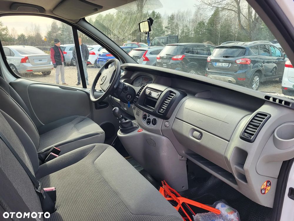 Opel Vivaro - 16