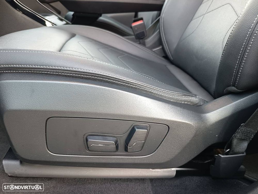 BMW iX1 xDrive30 - 14