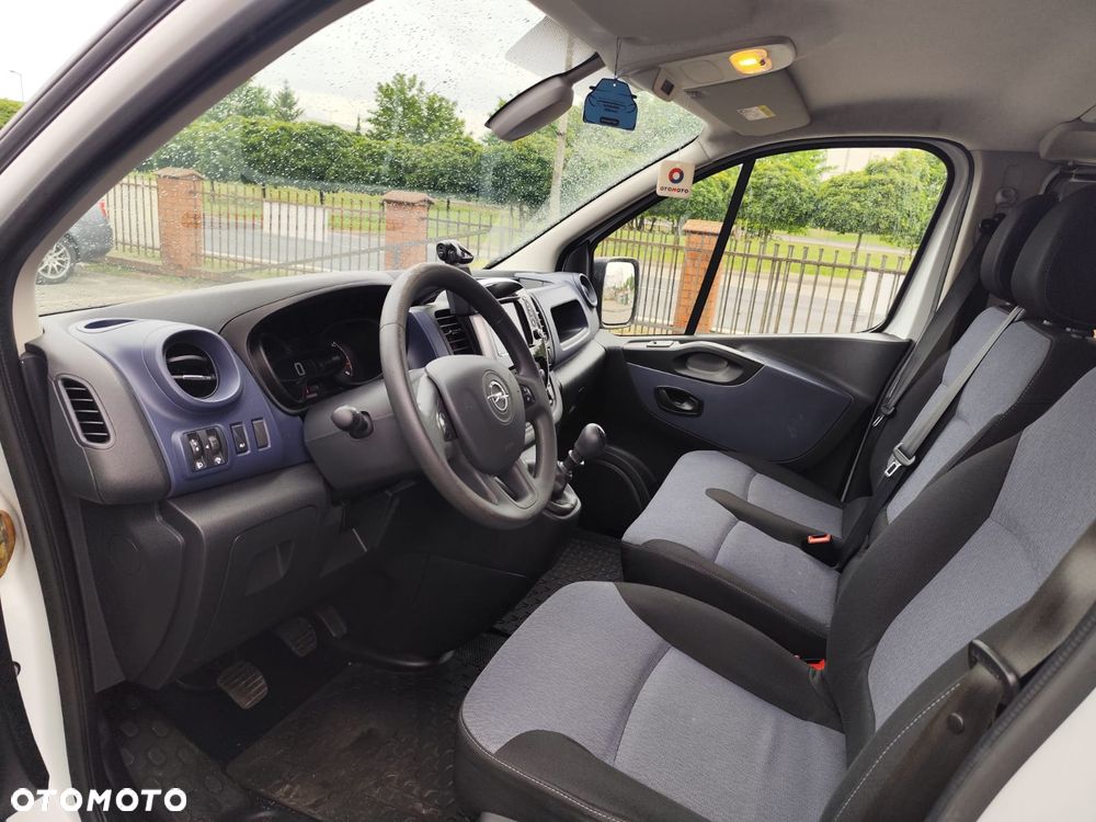 Opel VIVARO - 11