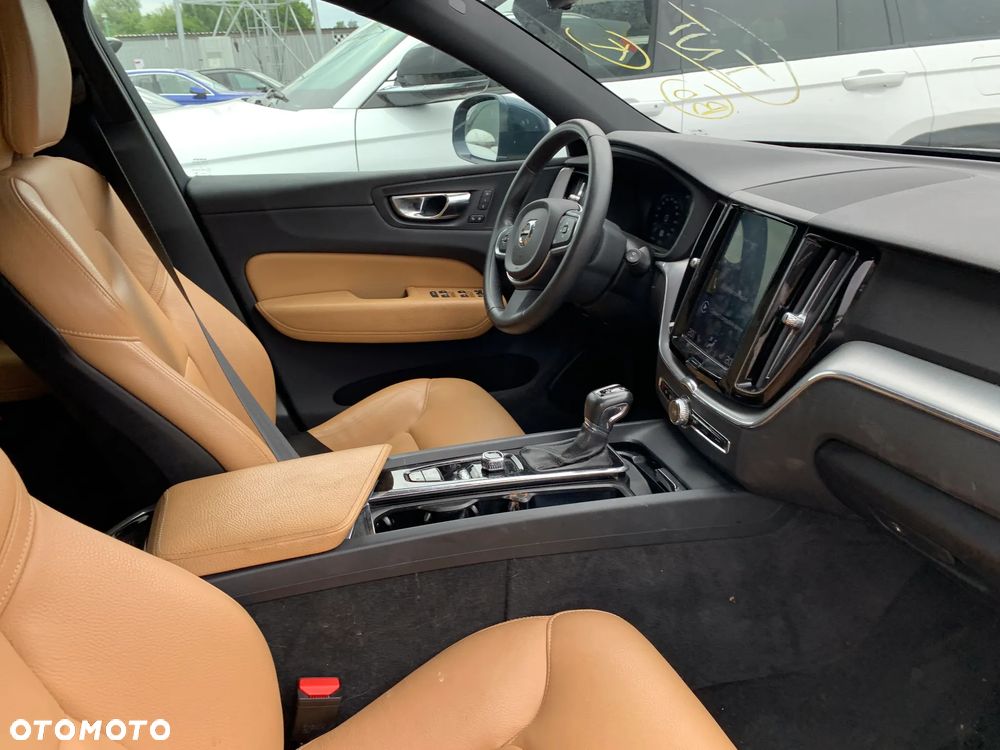 Volvo XC 60 T6 AWD Momentum - 14