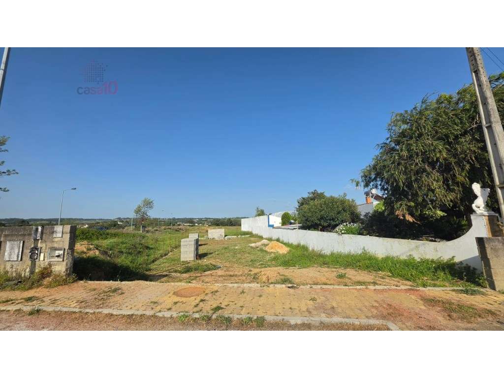 Vende-se terreno urbano, para construção, em Aveiras de Cima - Grande imagem: 3/10