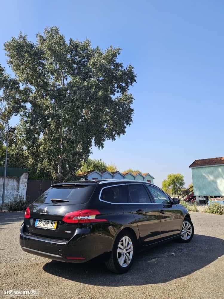 Peugeot 308 SW 1.6 BlueHDi Style - 29