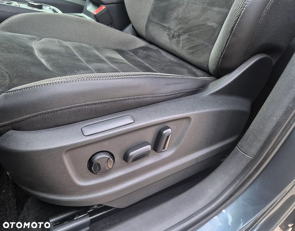 Seat Ateca 2.0 TDI 4Drive DSG XCELLENCE - 17