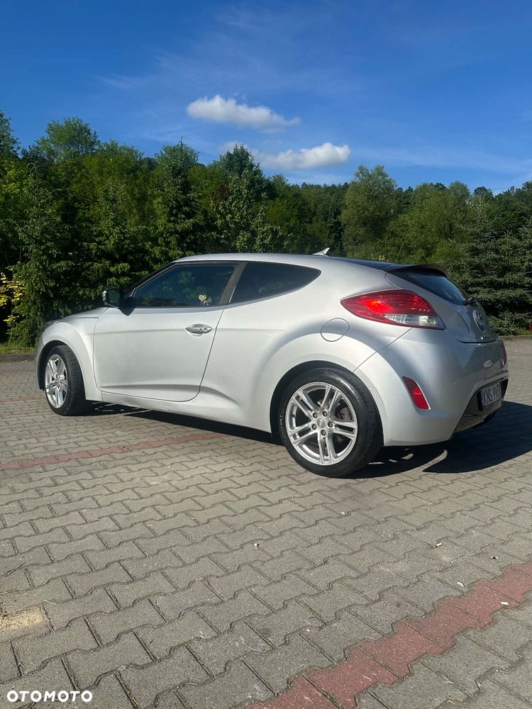 Hyundai Veloster 1.6 GDI Comfort - 5