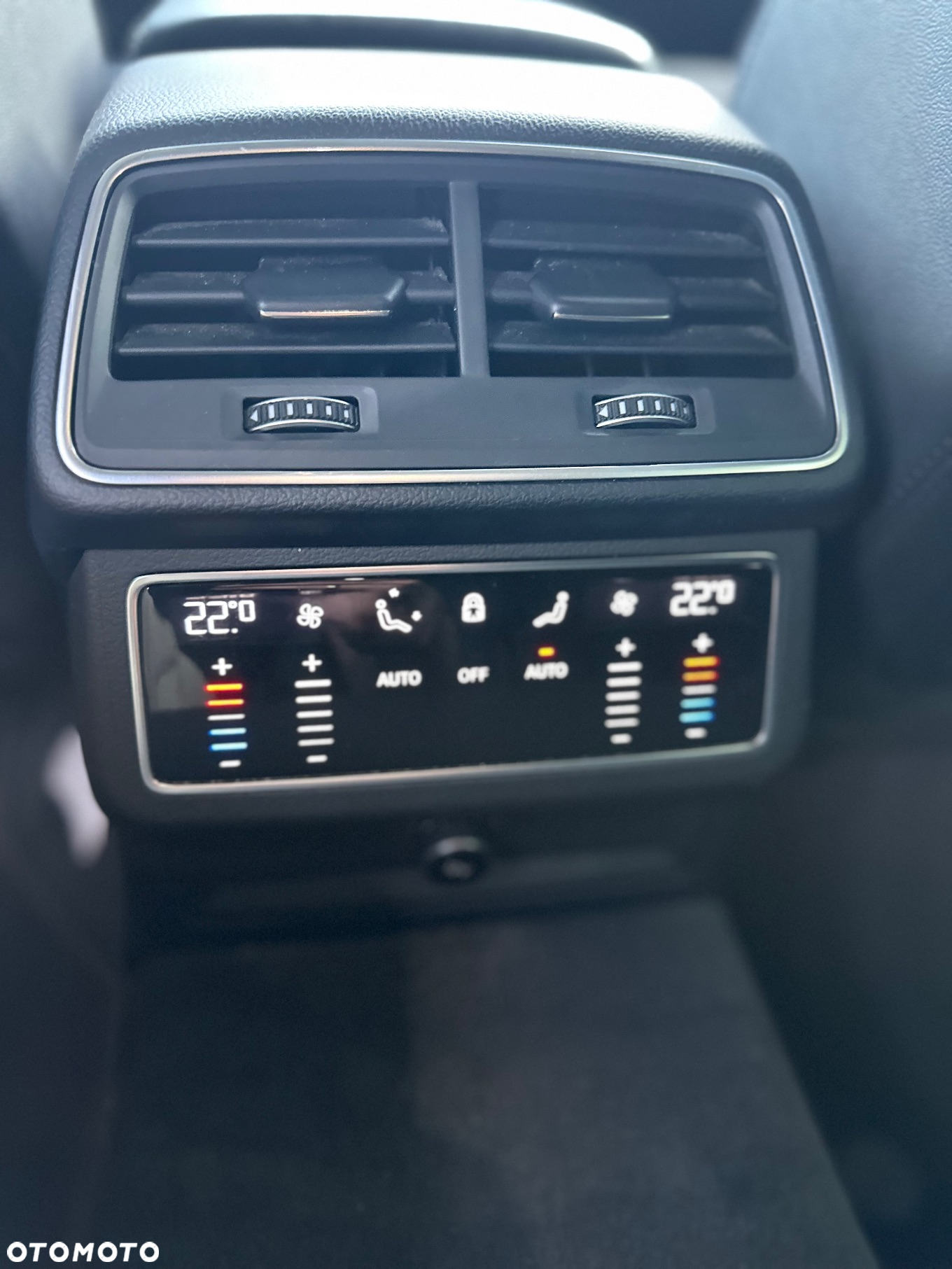 Audi A6 Avant 40 TDI quattro S tronic S line - 21