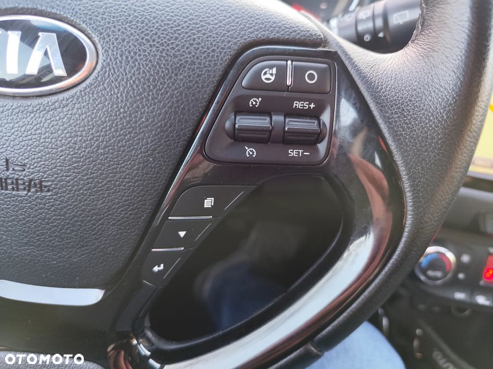 Kia Ceed 1.6 CRDi 128 Vision - 11