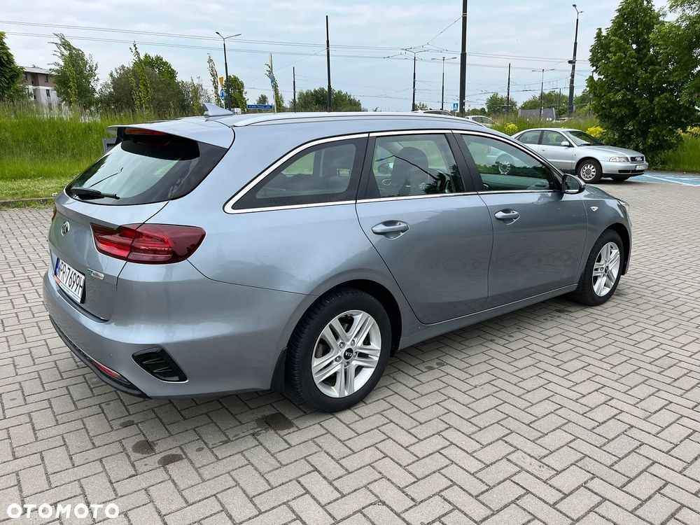 Kia Ceed 1.6 CRDi SCR M - 6