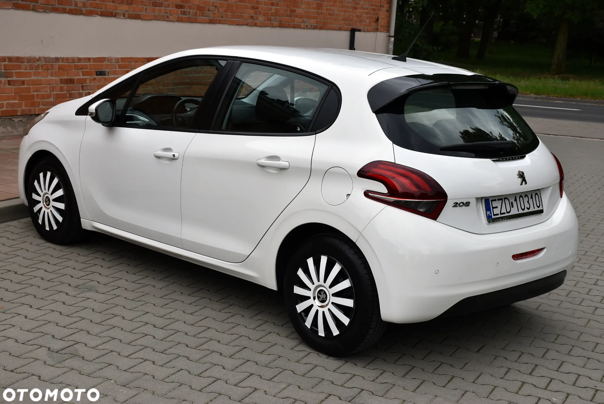 Peugeot 208 1.6 BlueHDi Active - 14