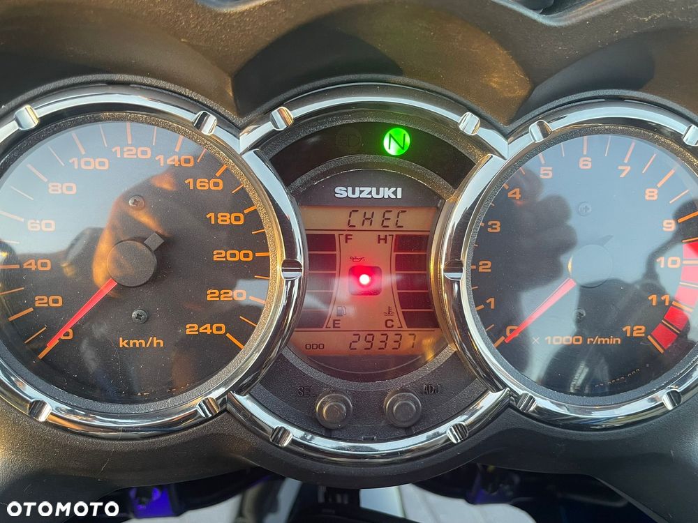 Suzuki V-STROM - 3
