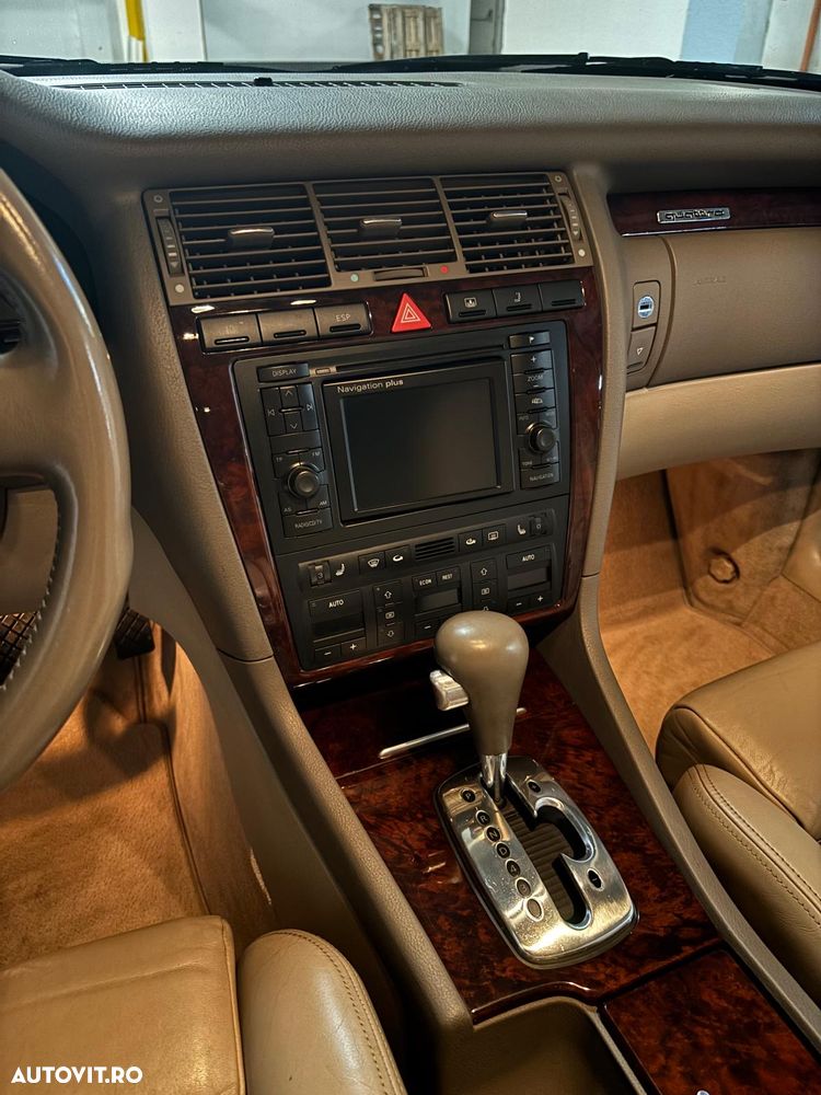 Audi S8 - 18