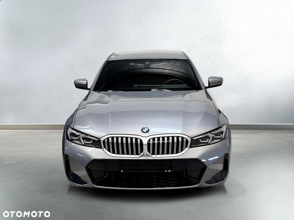 BMW Seria 3 318i M Sport - 3