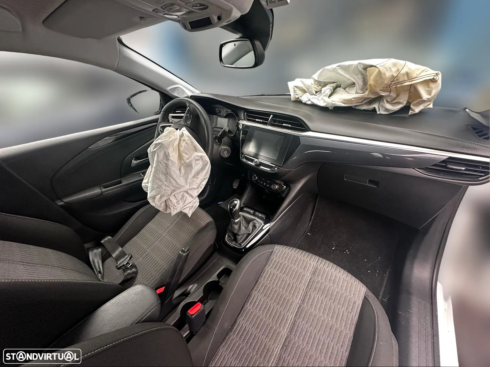 Opel Corsa F 1.2i 75 cv de 2022 para peças - 7