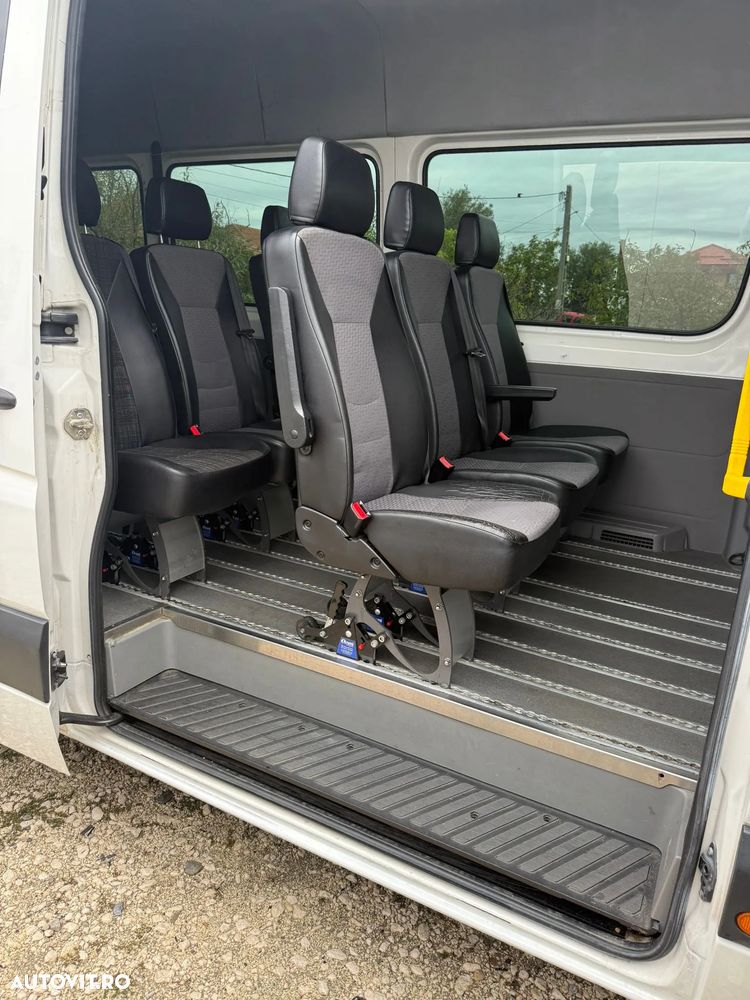 Volkswagen Crafter 35 2.0 TDI CD MWB - 6