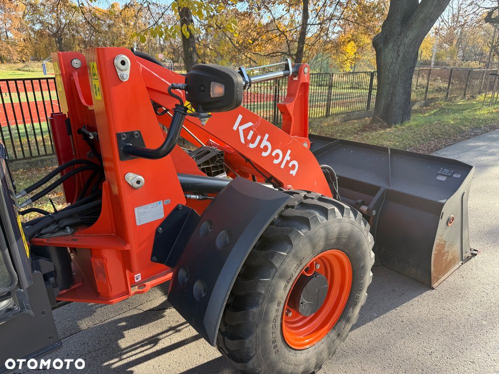 Kubota Ładowarka R070 - 14