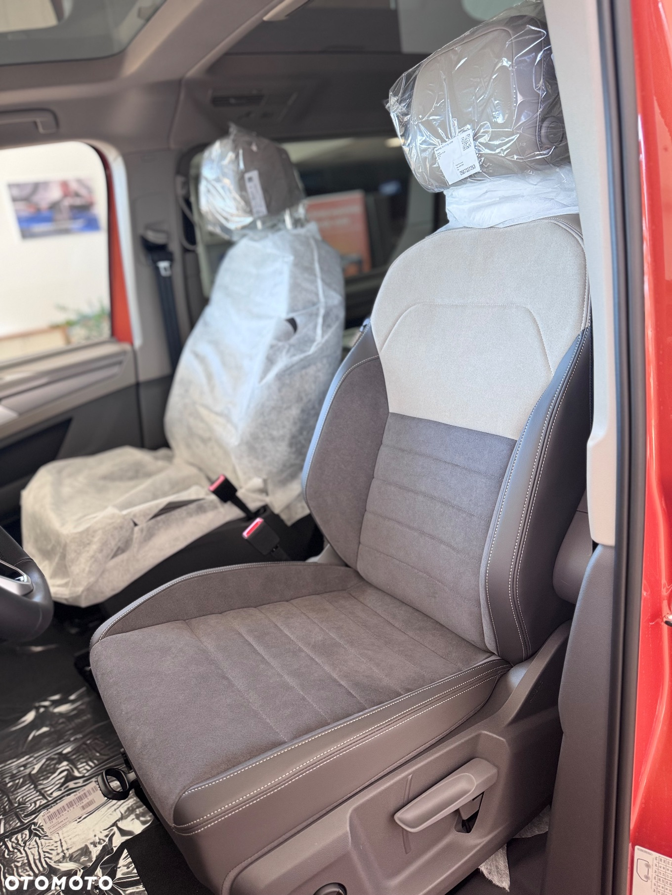 Volkswagen Multivan 2.0 TDI L2 Style DSG - 5