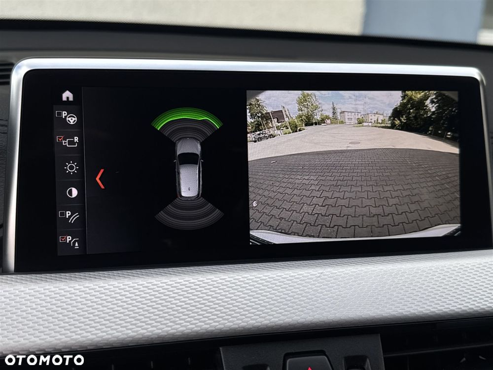 BMW X1 sDrive18d - 13